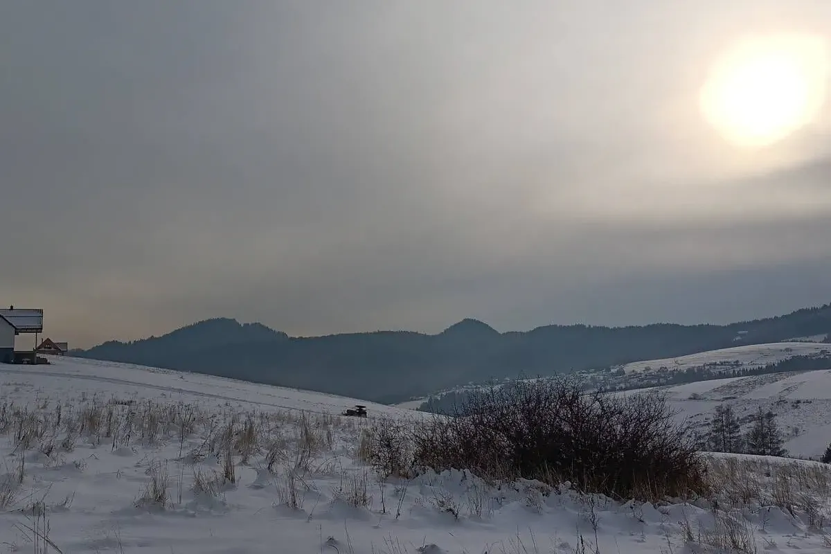 Widok na Trzy Korony z tarasu
